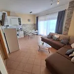 Suzy-apartments Suzana * 洛夫兰