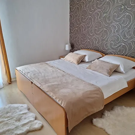 Suzy-apartments Suzana * ロヴラン