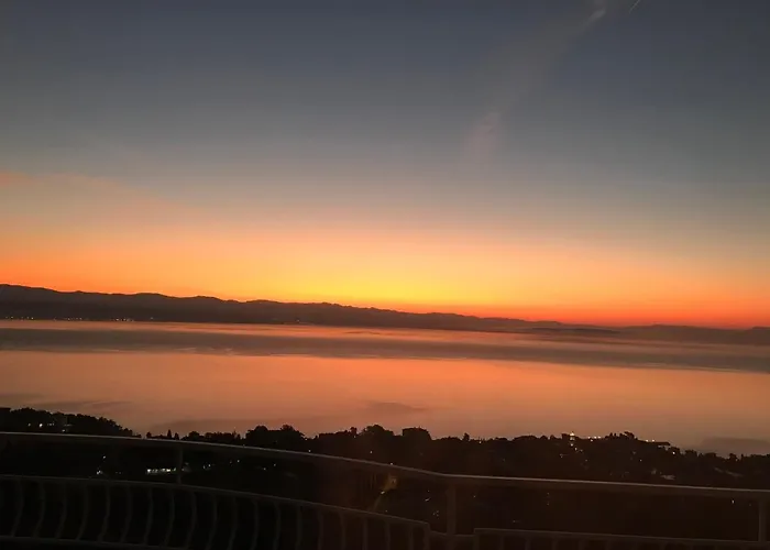 アパート Suzy-apartments Suzana