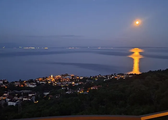 Suzy-apartments Suzana アパート ロヴラン