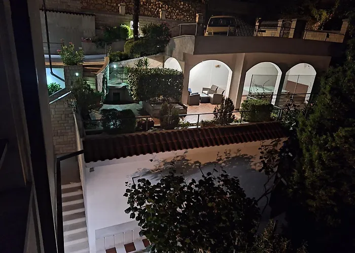 Suzy-apartments Suzana