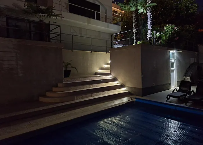 アパート Suzy-apartments Suzana *