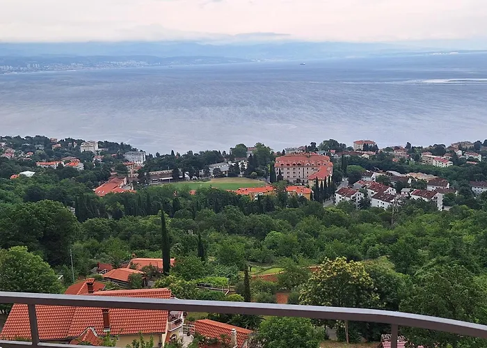 Suzy-apartments Suzana アパート