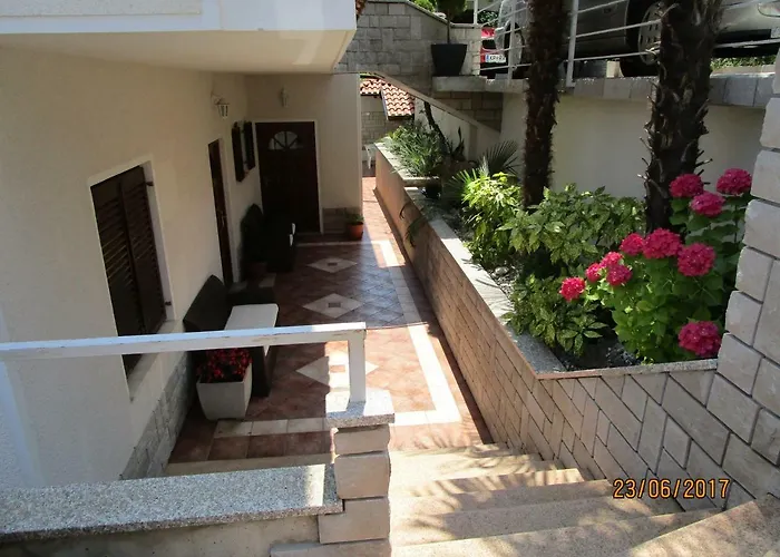 Suzy-apartments Suzana ロヴラン